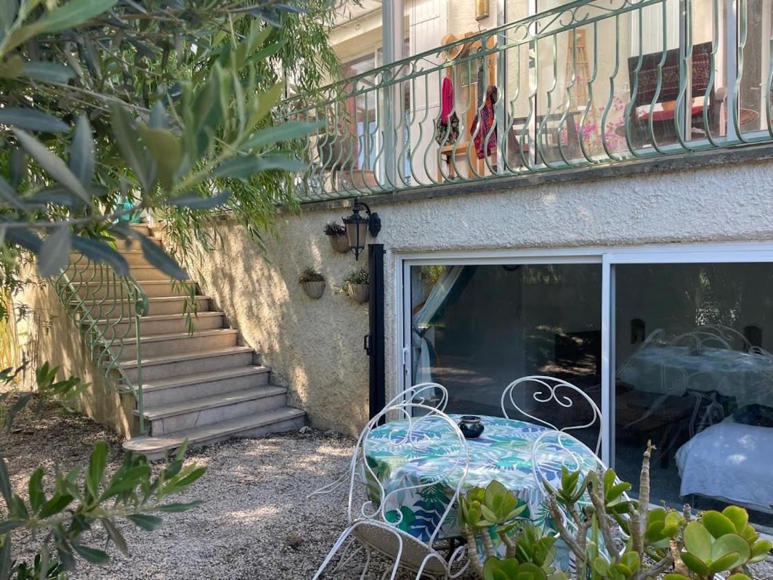 Cocooning Apartment Pujaut Exterior photo